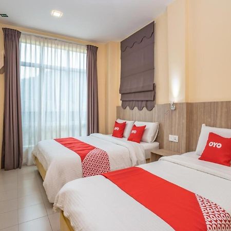 Hotel The Island 邦咯 外观 照片