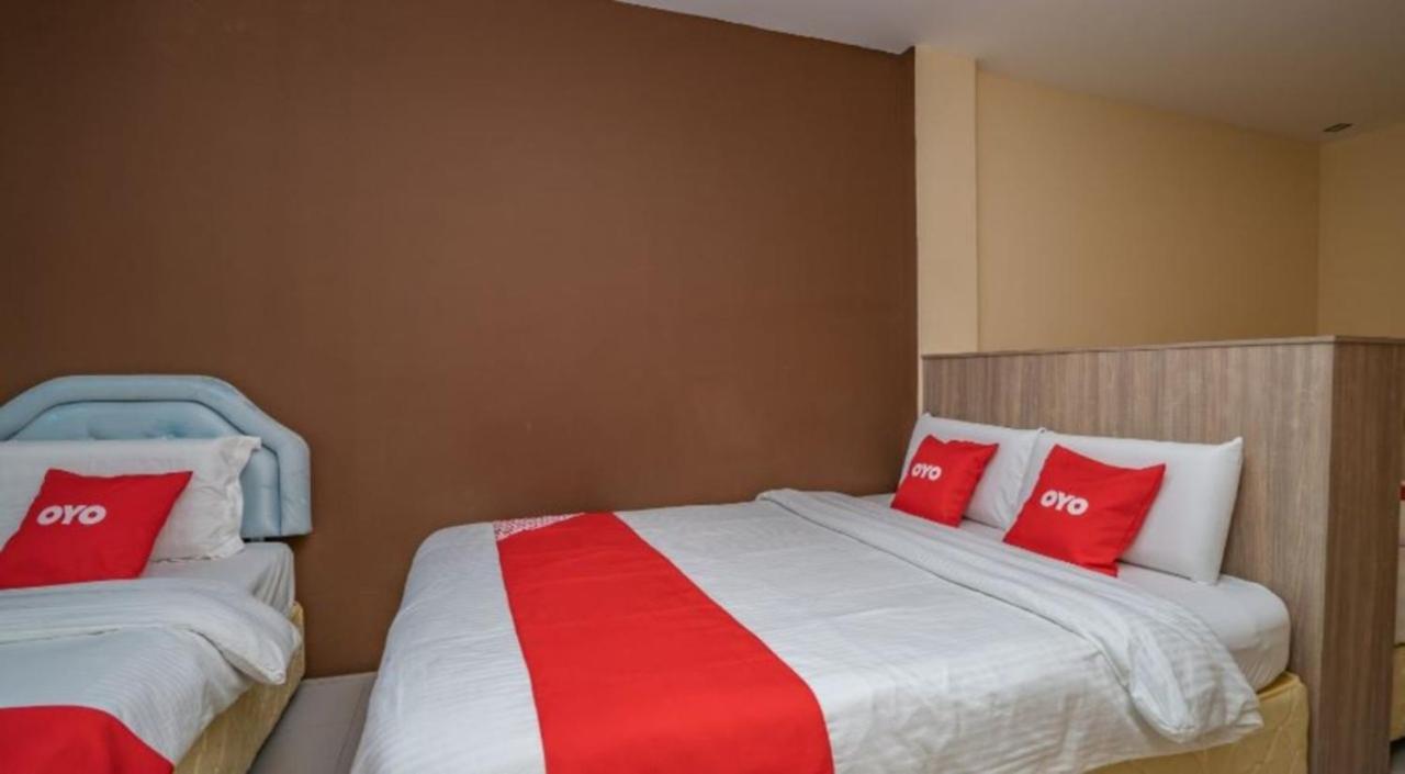 Hotel The Island 邦咯 外观 照片