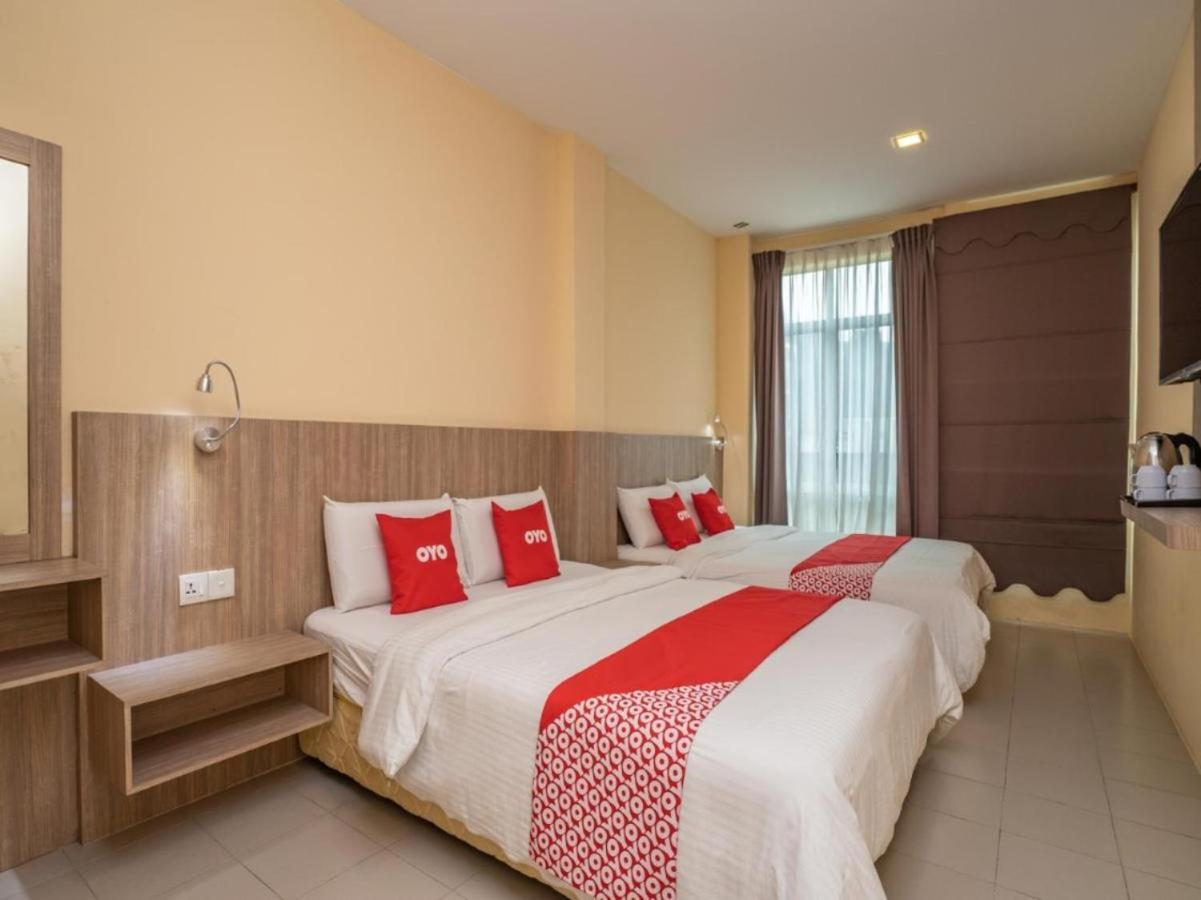 Hotel The Island 邦咯 外观 照片