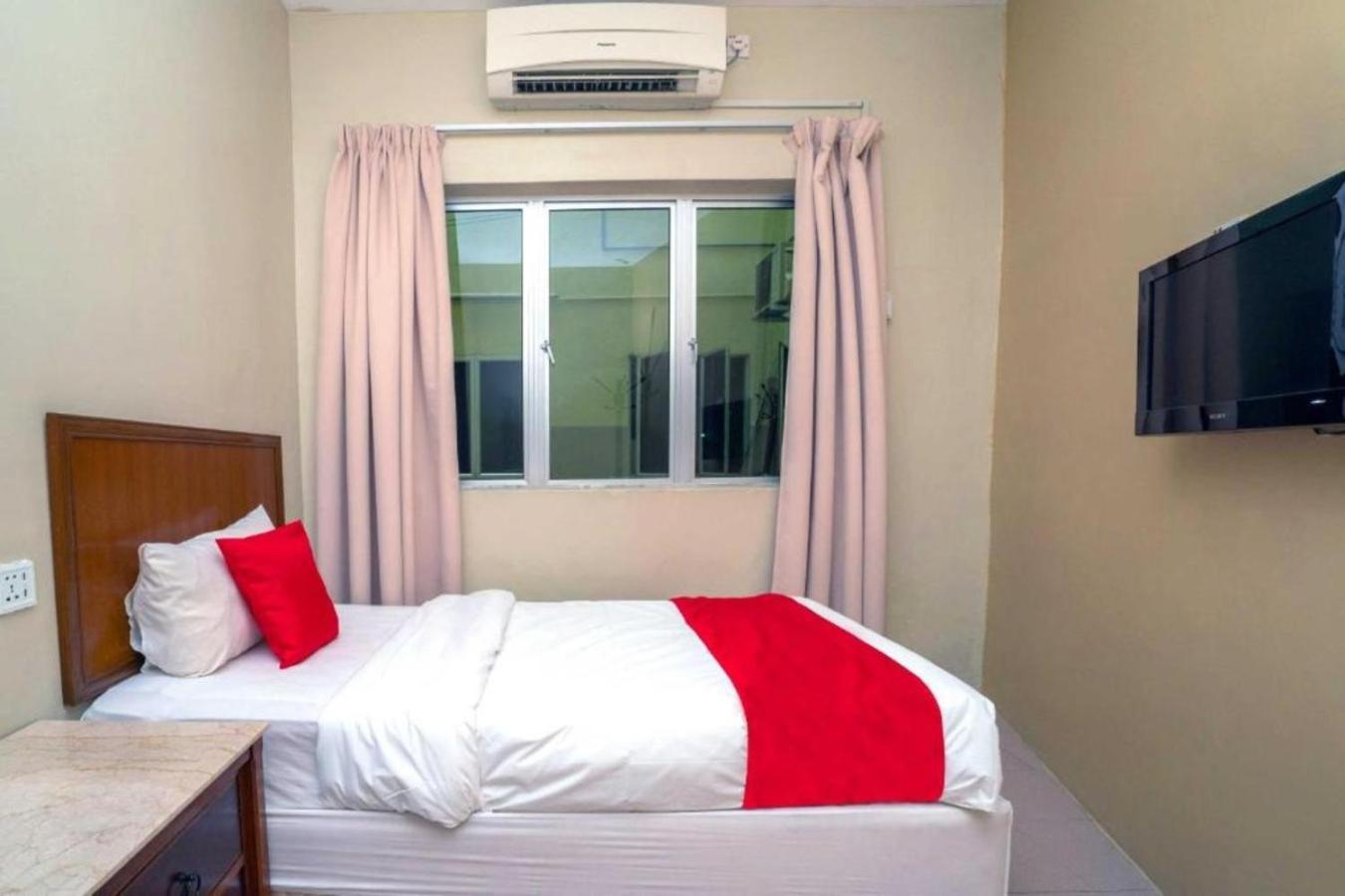 Hotel The Island 邦咯 外观 照片